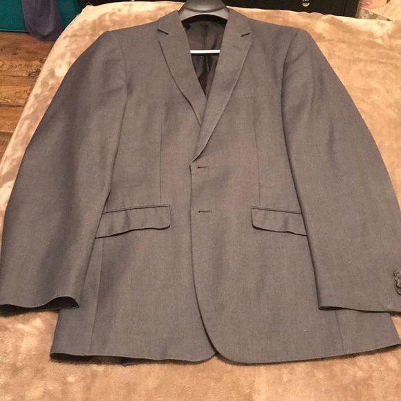 Kenneth Cole Reaction Suit in Gray - Picture 2 of 3
